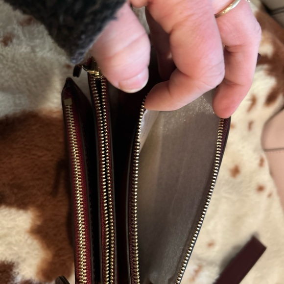 MK wristlet new - Picture 3 of 6